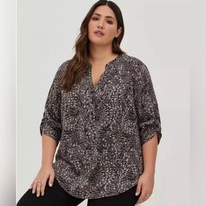 TORRID | Harper Rayon Twill Animal Print Pullover 3/4 Sleeve Blouse Sz 2 or a 2x